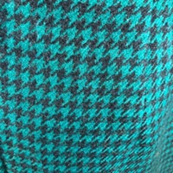 Vintage Jones New York Houndstooth skirt in green and black. 100% wool size 8 - Picture 6 of 7